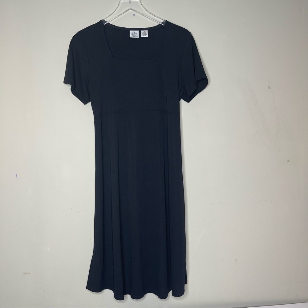 In due time black maternity dress